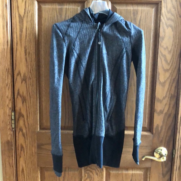 Lululemon zippered jacket - Picture 1 of 3